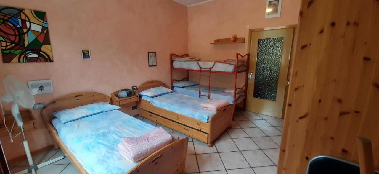 Appartamento Casa Vacanza Frankino Bellano Esterno foto
